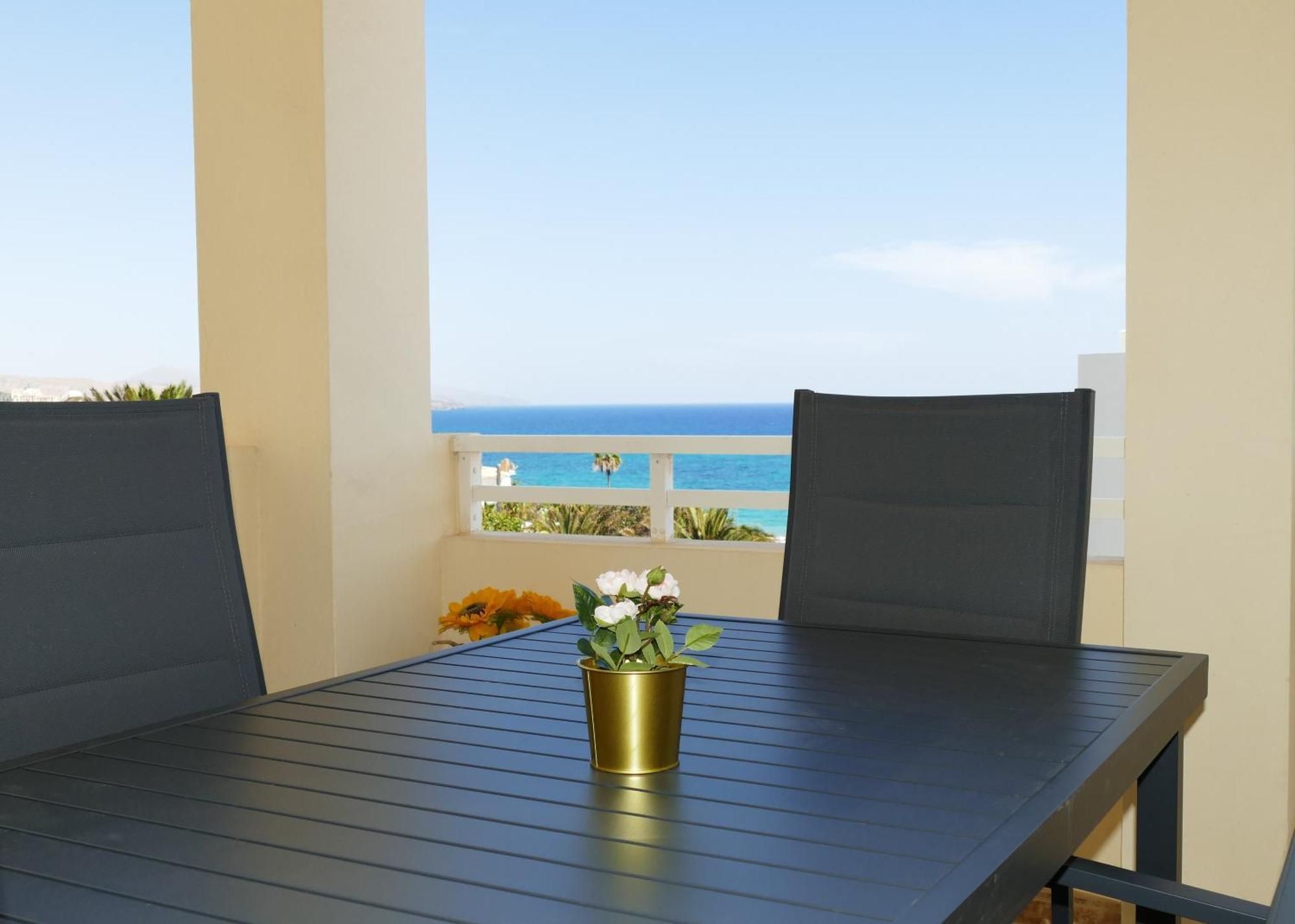Blue Lagoon Apartment Costa Calma Exterior photo